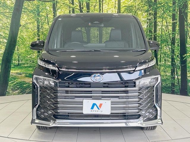 TOYOTA VOXY HYBRID 2025 Image 31