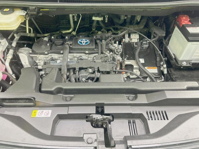 TOYOTA VOXY HYBRID 2025 Image 31