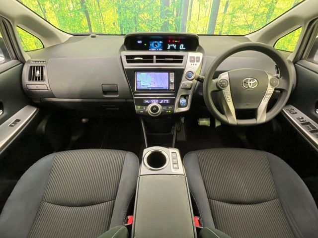 TOYOTA PRIUS ALPHA 2016 Image 31