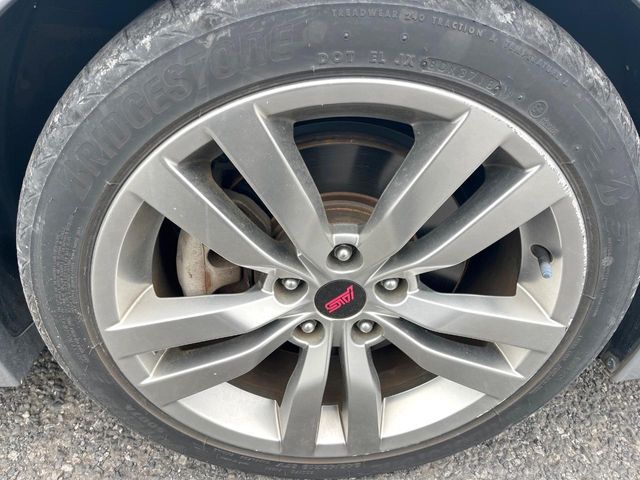 SUBARU IMPREZA WRX 5DOOR 2013 Image 31