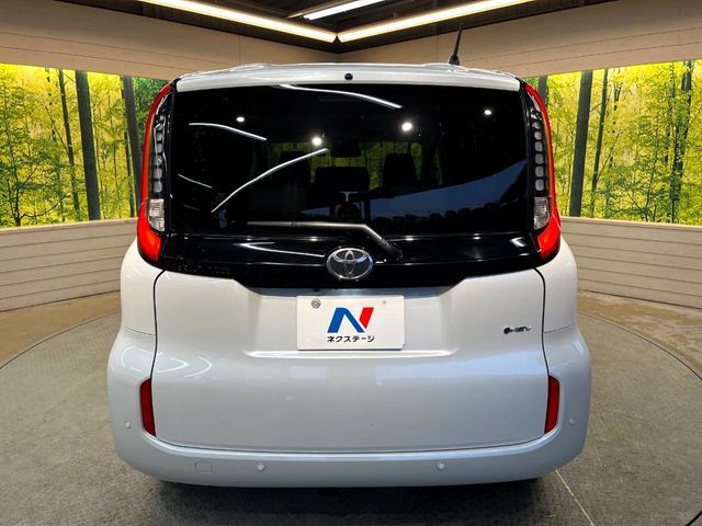 TOYOTA SIENTA HYBRID 2025 Image 31