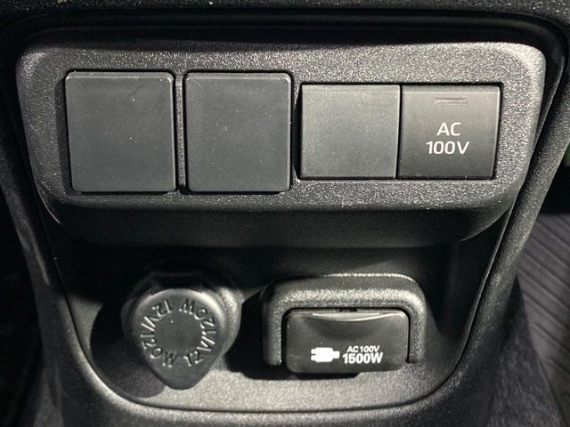 TOYOTA SIENTA HYBRID 2023 Image 31