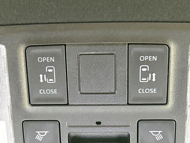 TOYOTA NOAH 2025 Image 31