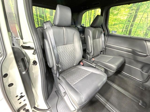 TOYOTA NOAH 2025 Image 31