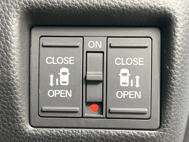 HONDA N BOX CUSTOM 2019 Image 31