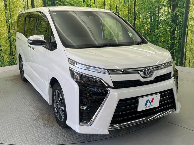 TOYOTA VOXY 2020 Image 31