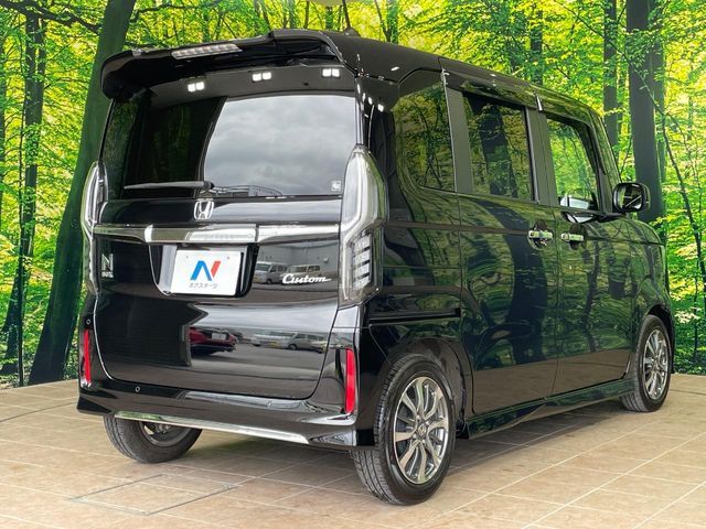 HONDA N BOX CUSTOM 2023 Image 31