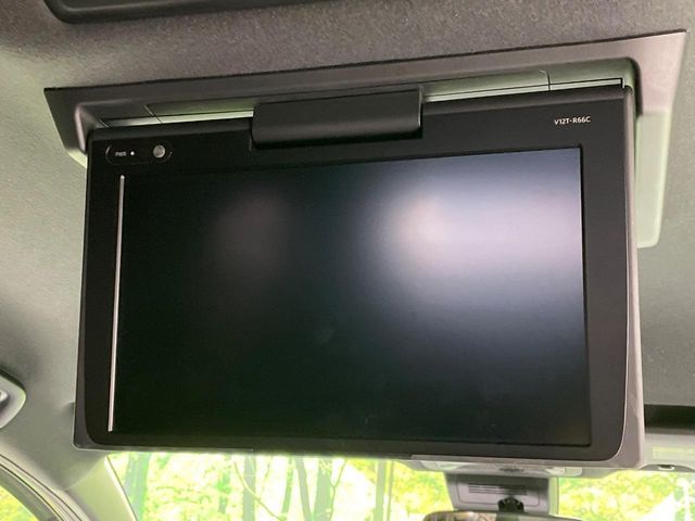 TOYOTA VOXY 2017 Image 31