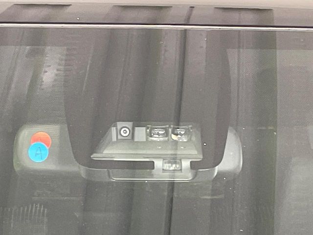 TOYOTA VOXY 2017 Image 31