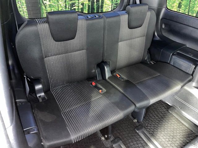 TOYOTA VOXY 2017 Image 31