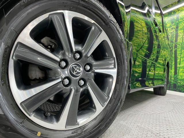 TOYOTA VOXY 2017 Image 31