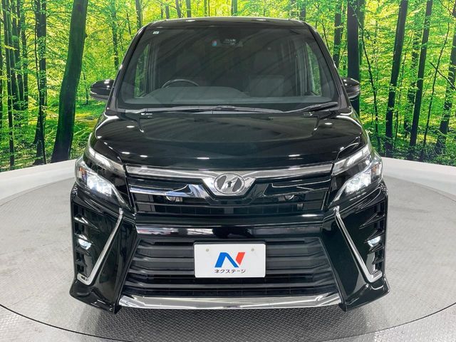 TOYOTA VOXY 2017 Image 31