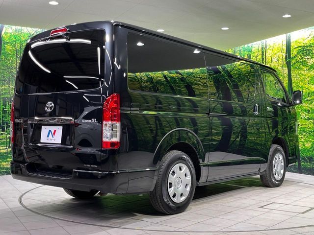 TOYOTA HIACE VAN 4WD 2024 Image 31