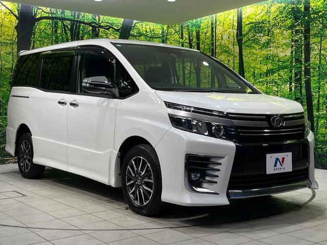 TOYOTA VOXY 4WD 2017 Image 31