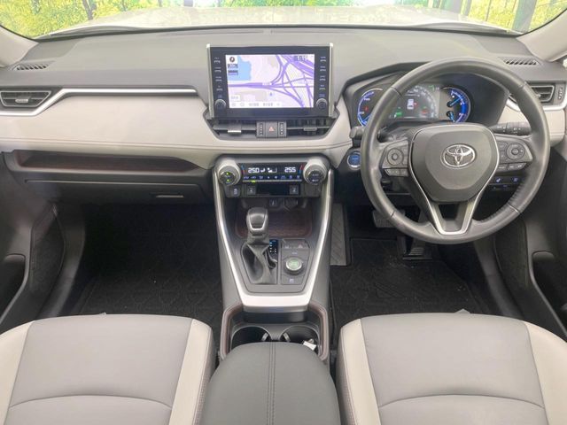 TOYOTA RAV4 HYBRID 4WD 2020 Image 31