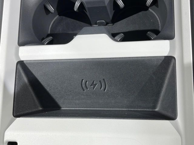 ROVER DEFENDER 2025 Image 31