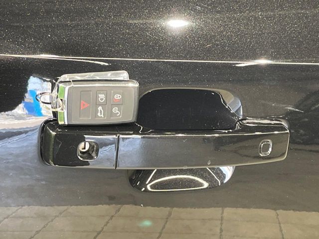 ROVER DEFENDER 2025 Image 31