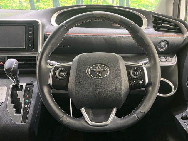 TOYOTA SIENTA 2015 Image 31