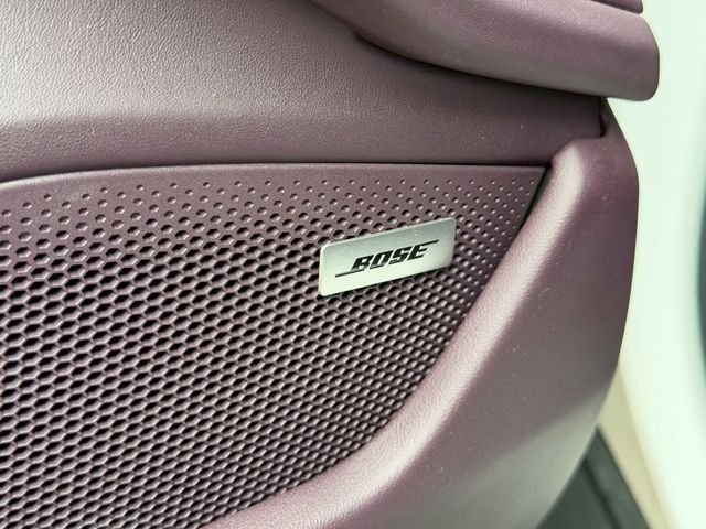 PORSCHE TAYCAN 2021 Image 31