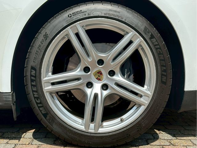 PORSCHE PANAMERA 2018 Image 31