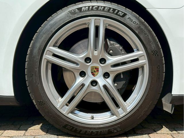 PORSCHE PANAMERA 2018 Image 31