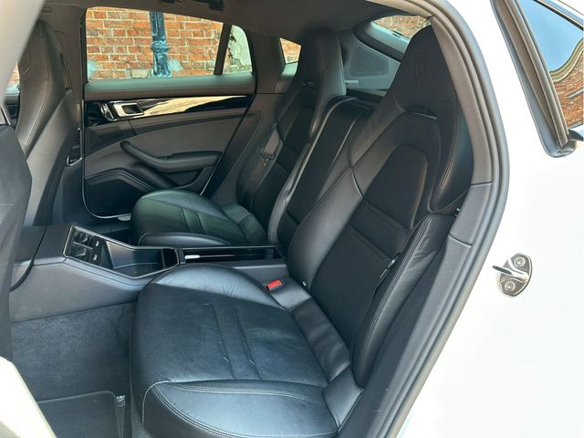 PORSCHE PANAMERA 2018 Image 31