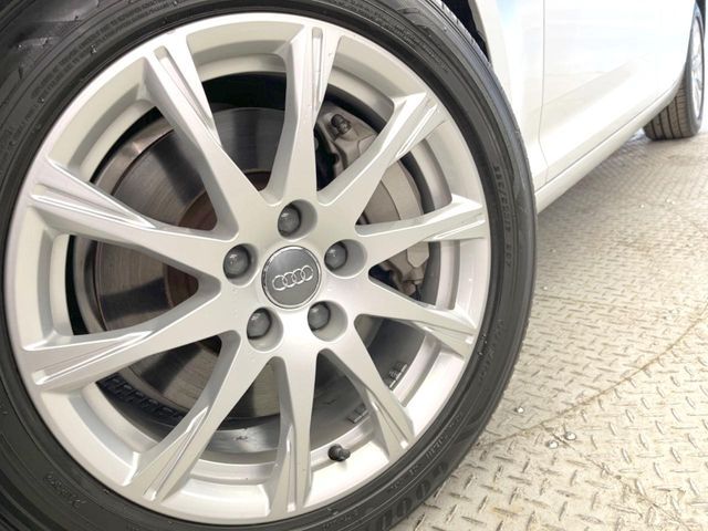 AUDI A4 2017 Image 31