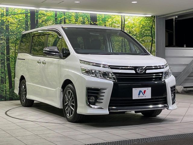 TOYOTA VOXY 2015 Image 31