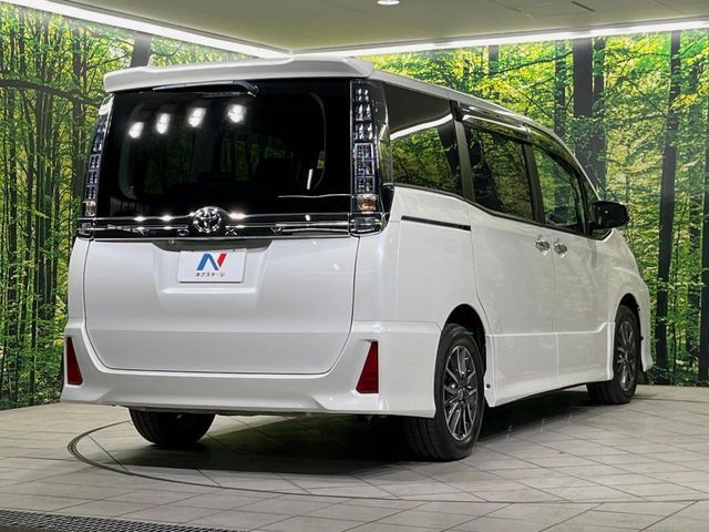 TOYOTA VOXY 2015 Image 31