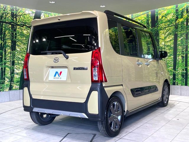 DAIHATSU TANTO FAN CROSS 2022 Image 31