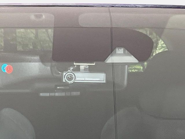 NISSAN NOTE 2017 Image 31