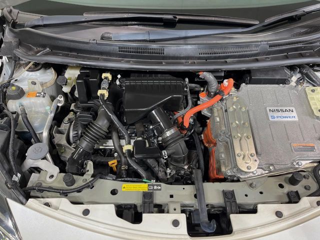 NISSAN NOTE 2017 Image 31