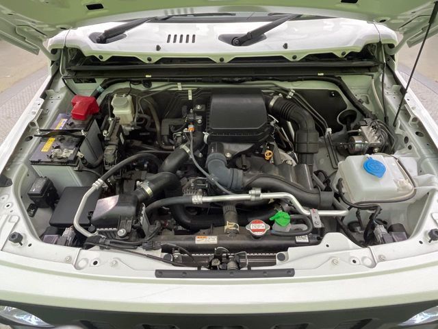 SUZUKI JIMNY 4WD 2023 Image 31