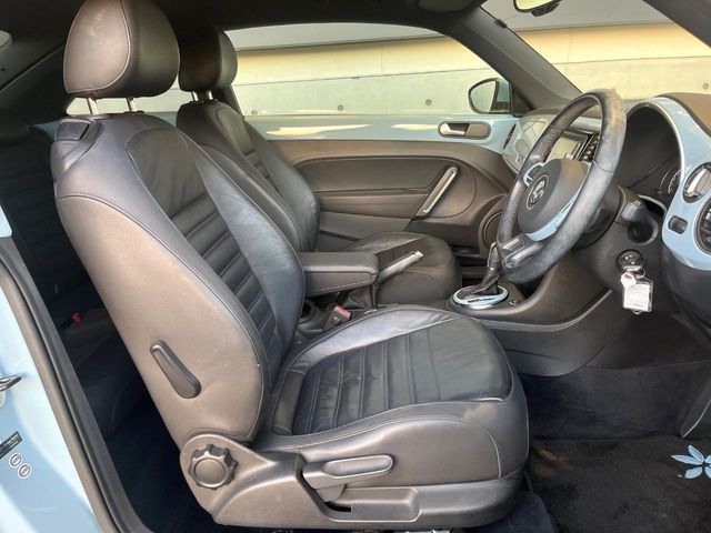 VOLKSWAGEN THE BEETL 2014 Image 31