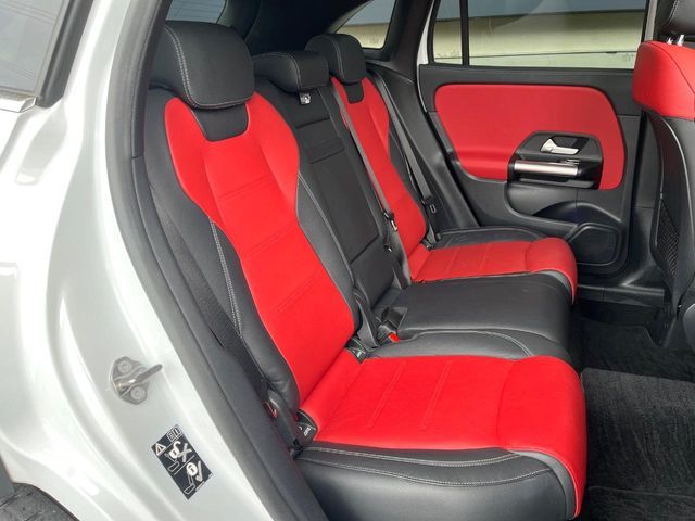 MERCEDES BENZ GLA CL 2023 Image 31