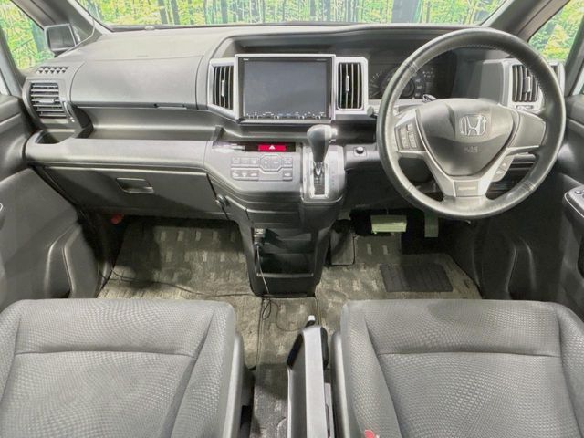 HONDA STEPWAGON SPADA 2013 Image 31