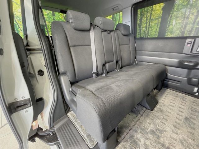 HONDA STEPWAGON SPADA 2013 Image 31