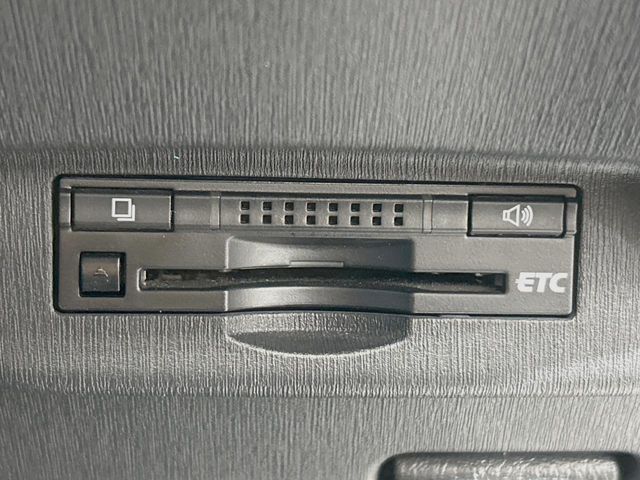 TOYOTA PRIUS 2013 Image 31