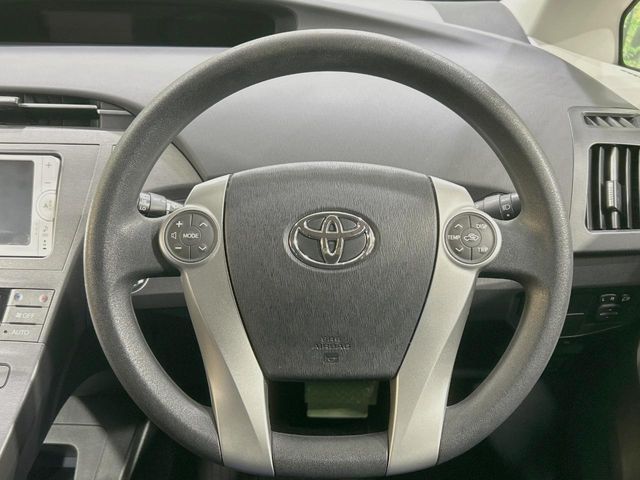 TOYOTA PRIUS 2013 Image 31