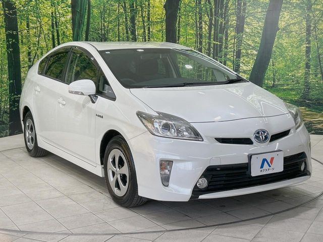 TOYOTA PRIUS 2013 Image 31