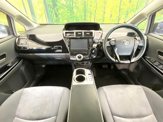 TOYOTA PRIUS ALPHA 2013 Image 31