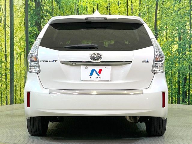 TOYOTA PRIUS ALPHA 2013 Image 31