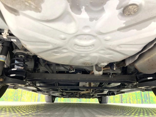 TOYOTA PRIUS ALPHA 2013 Image 31