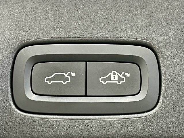 VOLVO V90 2017 Image 31