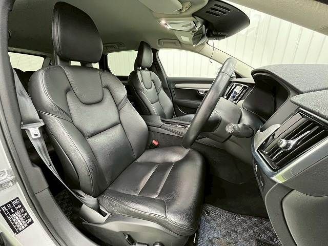 VOLVO V90 2017 Image 31