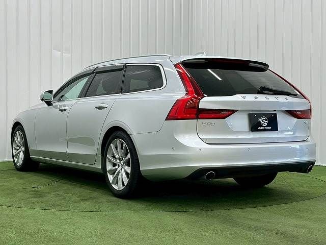 VOLVO V90 2017 Image 31
