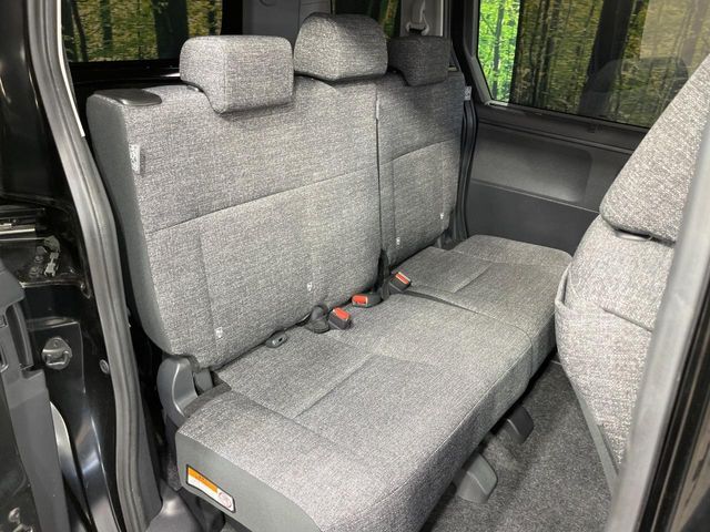 TOYOTA SIENTA HYBRID 2024 Image 31