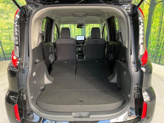 TOYOTA SIENTA HYBRID 2024 Image 31