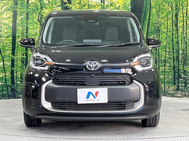TOYOTA SIENTA HYBRID 2024 Image 31