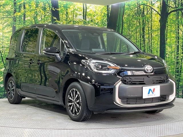 TOYOTA SIENTA HYBRID 2024 Image 31